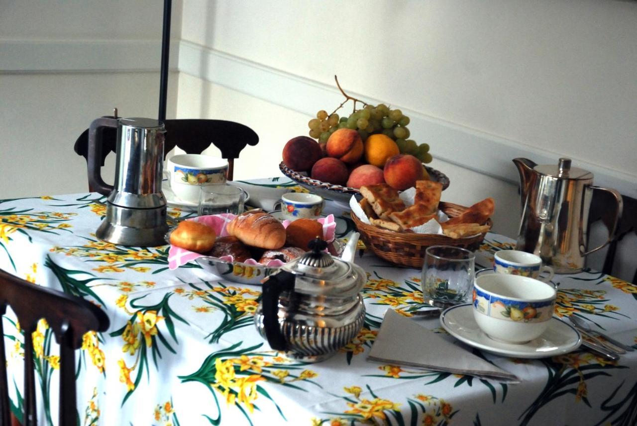 Bed And Breakfast Flowers Genoa Exterior photo